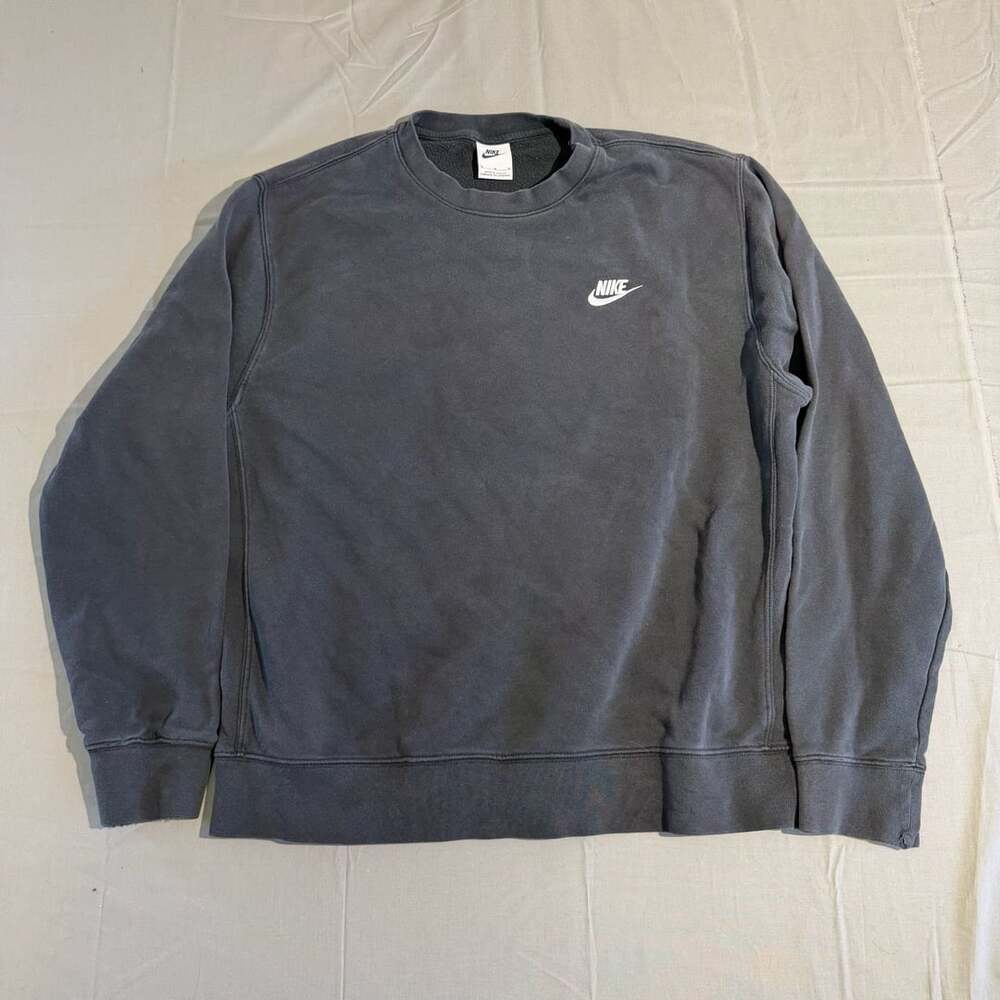 Nike Sweatshirt Size M Black Crewneck Pullover Embroidered Logo